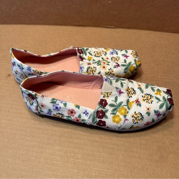 Toms Alpargatas in Autumn Floral, 9.5, excellent condition - Picture 3 of 10